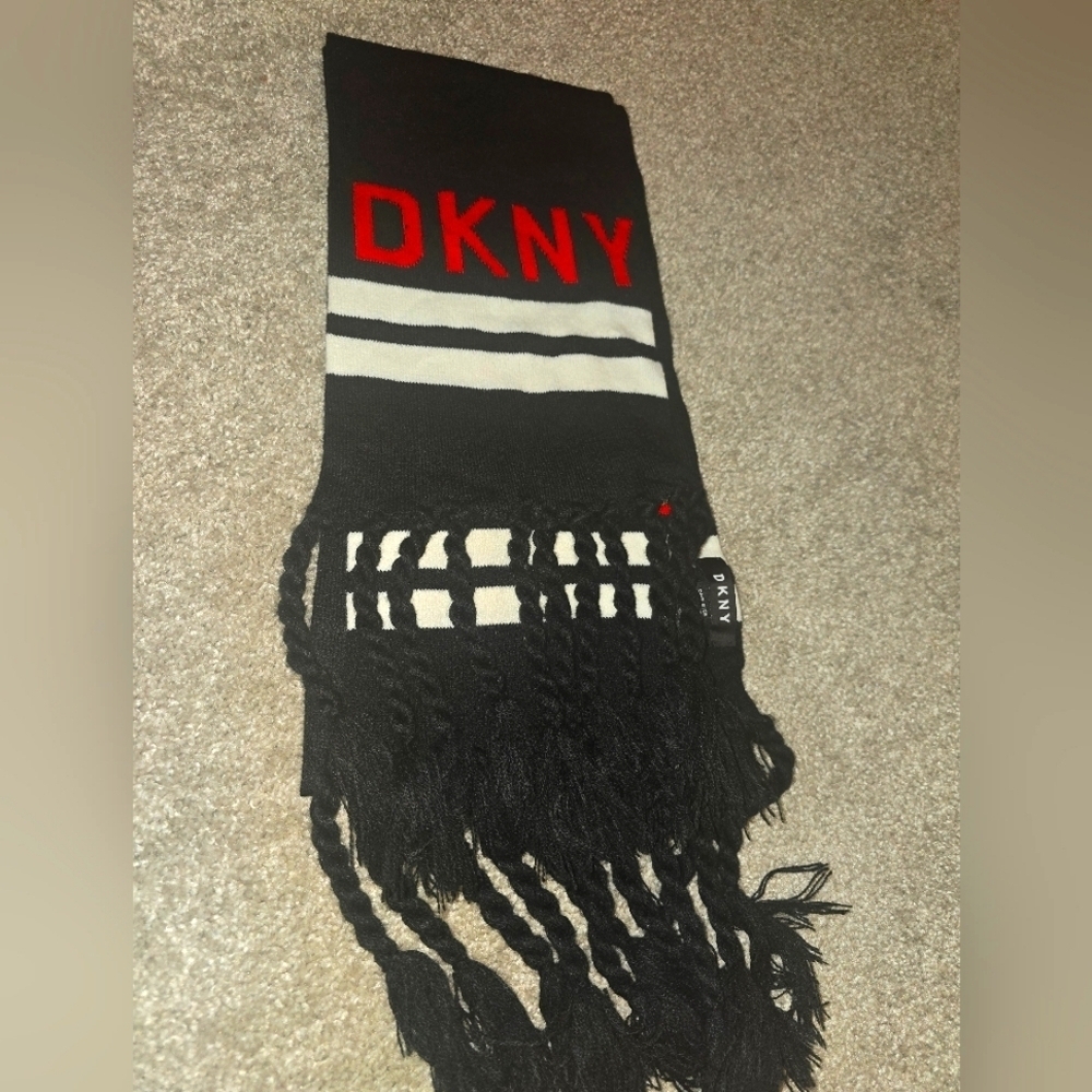 DKNY scarf